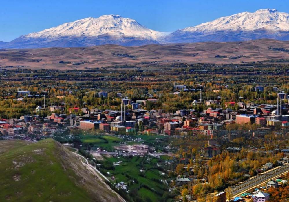 Eciş Lisesi (Erciş/VAN)
